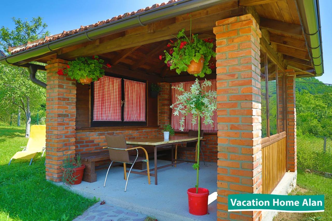 Vacation Home Alan 2 Kulen Vakuf Exteriör bild