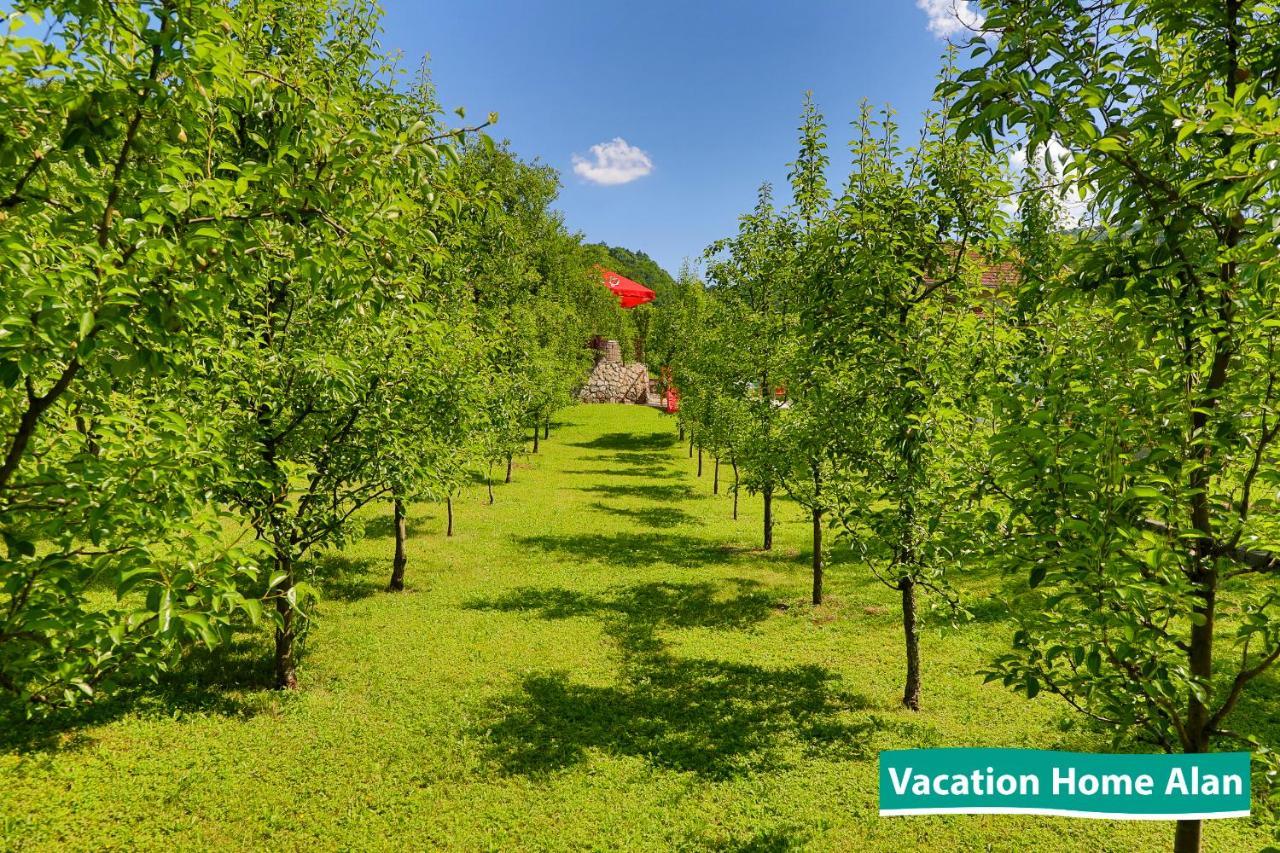 Vacation Home Alan 2 Kulen Vakuf Exteriör bild