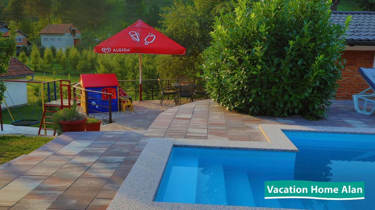 Vacation Home Alan 2 Kulen Vakuf Exteriör bild