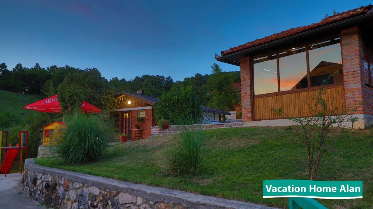 Vacation Home Alan 2 Kulen Vakuf Exteriör bild