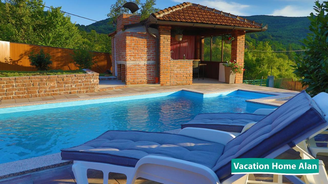 Vacation Home Alan 2 Kulen Vakuf Exteriör bild
