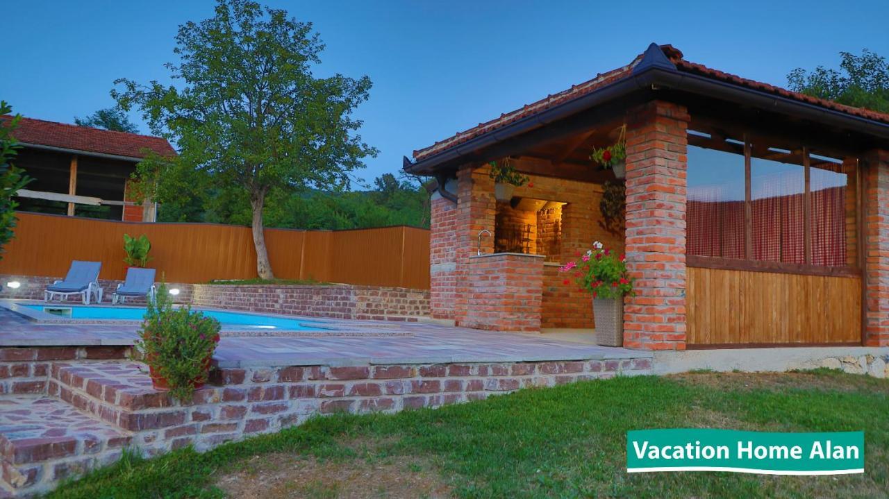 Vacation Home Alan 2 Kulen Vakuf Exteriör bild