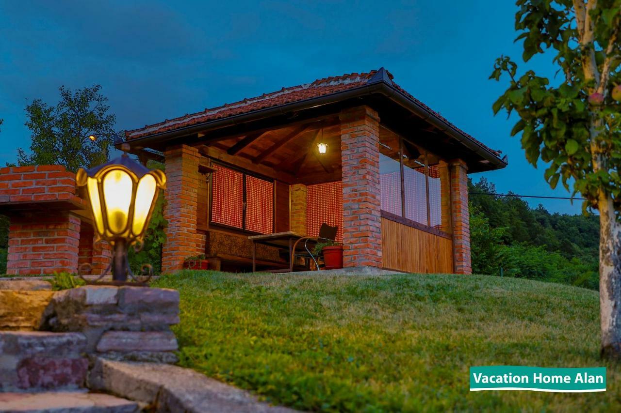 Vacation Home Alan 2 Kulen Vakuf Exteriör bild